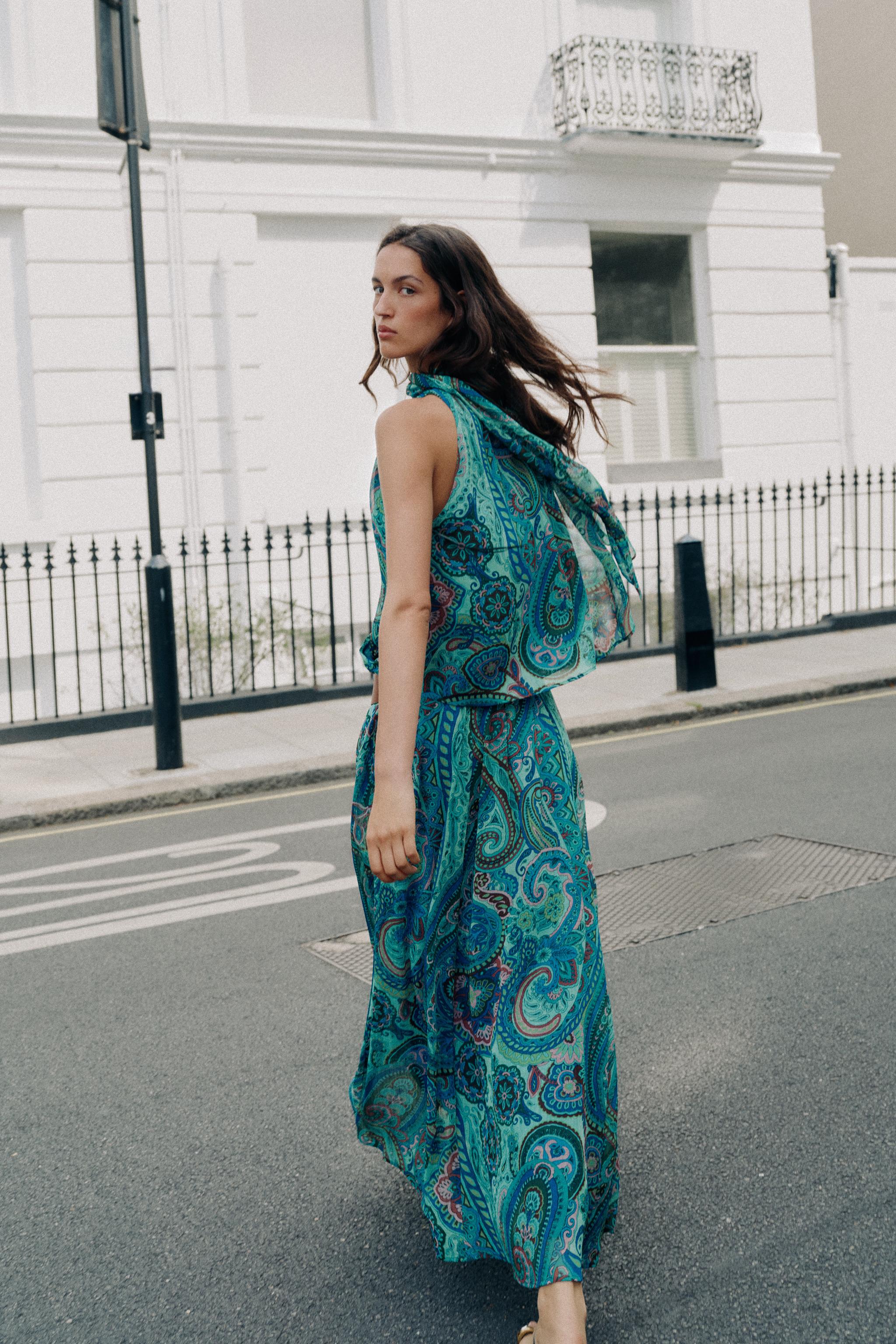 PRINTED BELTED SKIRT